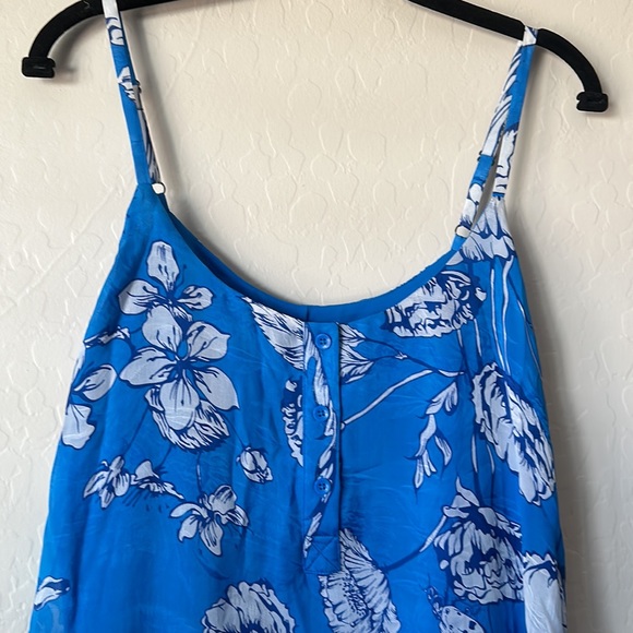Alice + Olivia Rhi Tiered Hem Tank Dress in Ladybug Garden Blue and White Size L - Picture 4 of 13